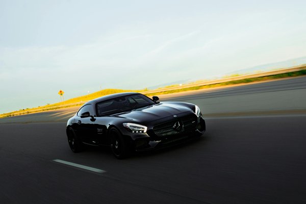 Comment choisir un système de freinage combiné pour une Honda Forza 300 en ville ?