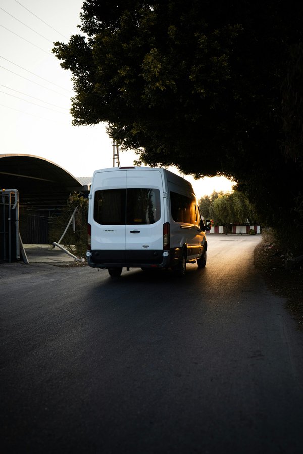 Découvrez notre service de location d'un minibus 9 places !